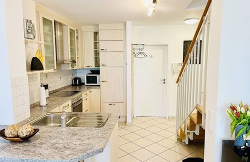 Nuremberg Old Town Apartamento | Dúplex de 3 dormitorios cerca de la FEWO Kaiserburg / WLAN