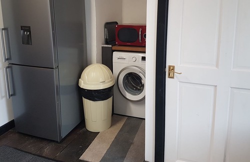 Llanfyllin Apartamento | Vacaciones en el centro para hasta 6 personas en la hermosa campiña galesa.