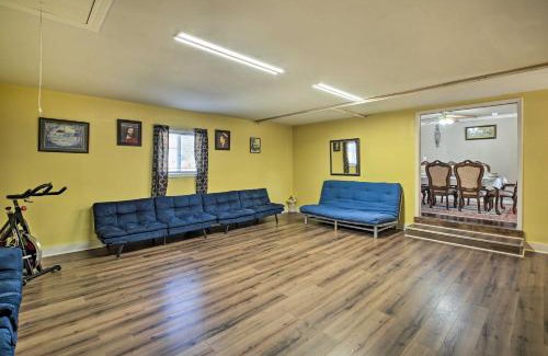 Piney Casa | Central Hot Springs Family Home with Deck!