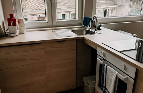 Suedviertel Apartamento | Central in Essen! 5 minutes walk from the train station! WHDG