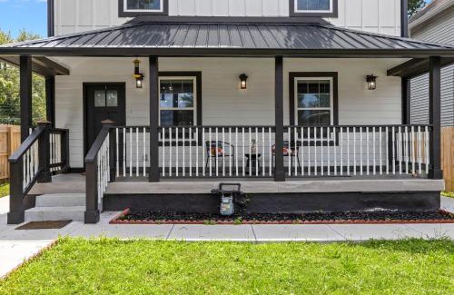 Windsor Park Casa | Central Indy 5BD - Pingpong - Outdoor Movie - BBQ