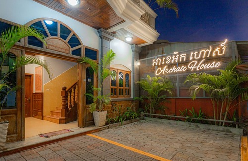 Siem Reap Casa | Central Intimate group/family stay in same floor-4 bedrooms, 300m to pubstreet