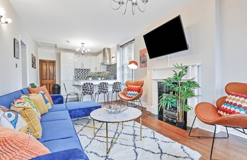The Lanes Apartamento | Central Lanes Pad | By My Getaways | Free parking for one car