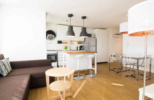 Barrio Sur Apartamento | Central, light apartment with a great view MVD, up to 6 guests; inside garage