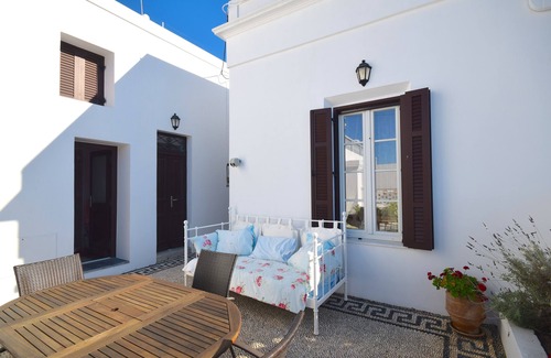 Lindos Villa | Casa de pueblo reformada con simpatía en el corazón del pueblo de Lindos
