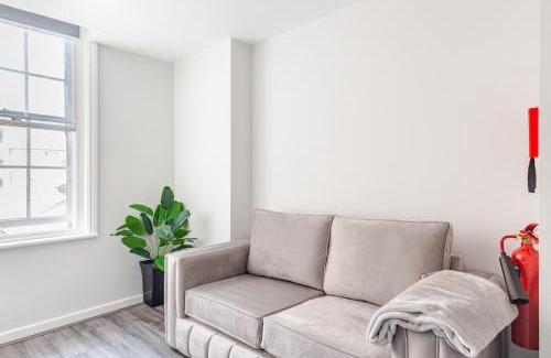 Chinatown Apartamento | Central Liverpool Apartment, 1 Bedroom and Sofa Bed