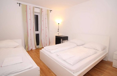 Offenbach am Main Apartamento | Central Lovely 2ROOM Apartment for 4 / ESTACIÓN DE TREN