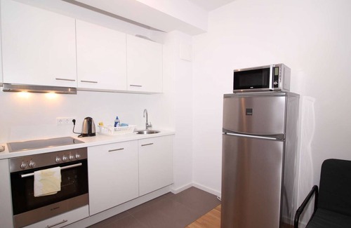 Offenbach am Main Apartamento | Central Lovely 2ROOM Apartment for 4 / ESTACIÓN DE TREN