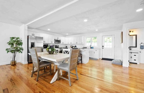 Worcester Casa | Central Location, 3 Bedroom Luxury Townhouse