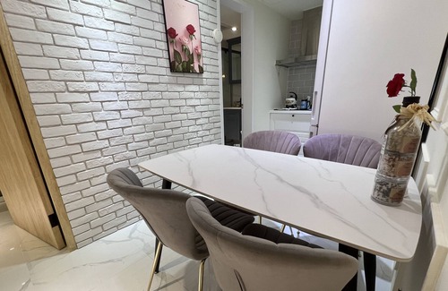 Xinyi Apartamento | Central location! XinYi area, Entire 3 rooms apartment!