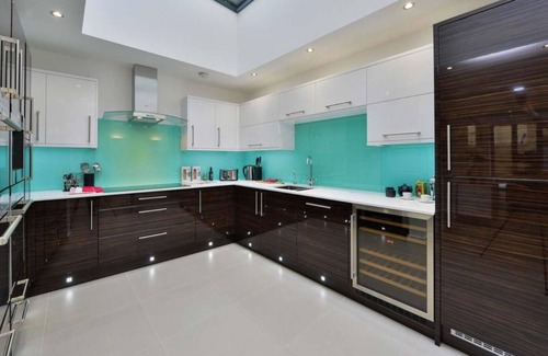 Mildmay Casa | Central London Luxurious 4 Bed Show Home in Islington
