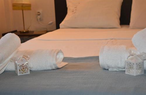 Paralia Ofryniou Apartamento | Central Luxury Apartment next to the Beach
