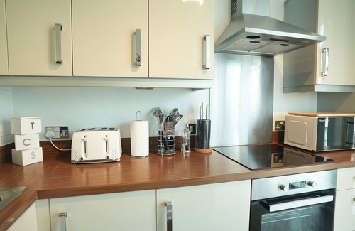 Central Milton Keynes Apartamento | Central M K 2-bedroom Apartment, Sleeps 4, Parking