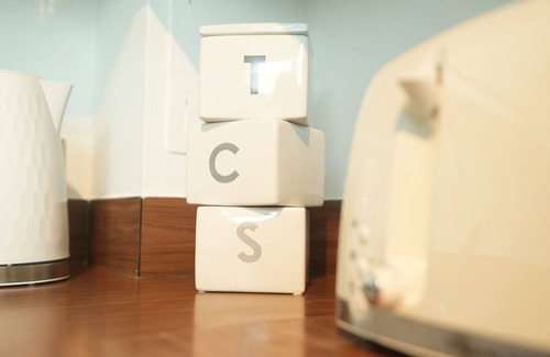 Central Milton Keynes Apartamento | Central M K 2-bedroom Apartment, Sleeps 4, Parking
