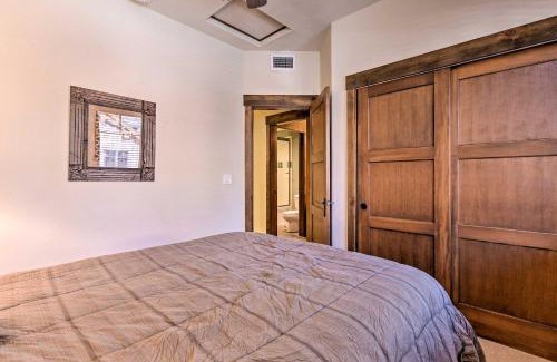 Woodwinds Casa | Central Mammoth Lakes Townhome about 1 Mi to Slopes