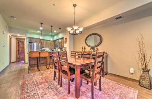 Woodwinds Casa | Central Mammoth Lakes Townhome about 1 Mi to Slopes