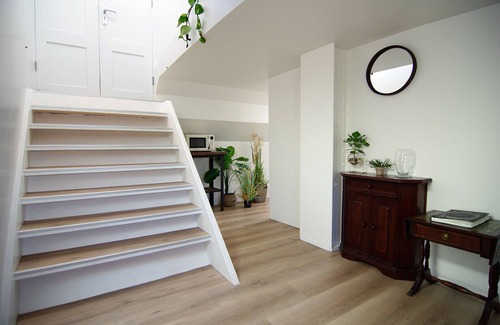 Spaarndammer en Zeeheldenbuurt Alquiler De Eote | ¡Estudio central y moderno en Eco-Houseboat!