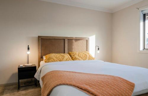 Temora Apartamento | Central Modern Spacous Townhouse 290B