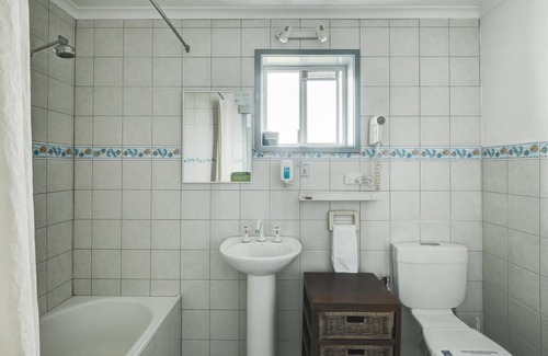 Port Fairy Hotel | Central Motel Port Fairy