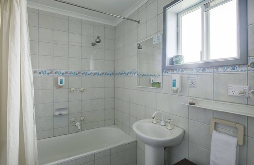 Port Fairy Hotel | Central Motel Port Fairy