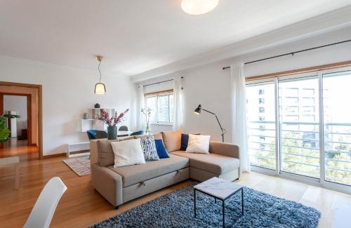 Parque das Nacoes Apartamento | Central Orient Residence - Modern, spacious and sunny! By the river!
