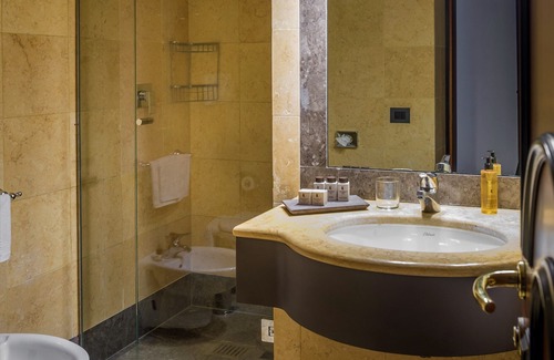 Ruggero Settimo Hotel | Central Palace Hotel Federico II