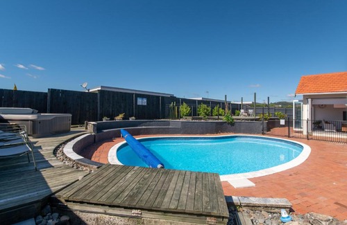 Rotorua Villa | Central Paradise Lodge II spa & Swimming pool