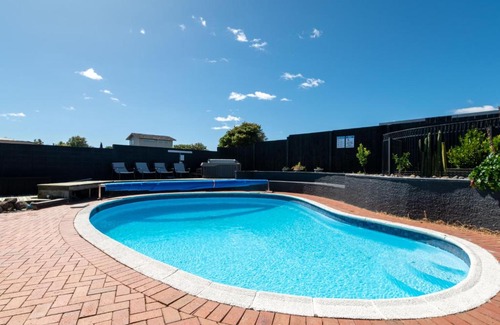 Rotorua Villa | Central Paradise Lodge II spa & Swimming pool