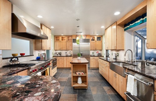 Alhambra Casa | Central Phoenix Hot Tub Swimming Cantina Firepit Pet Friendly
