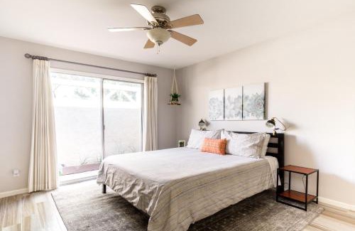 Camelback East Casa | Central Phoenix Townhome
