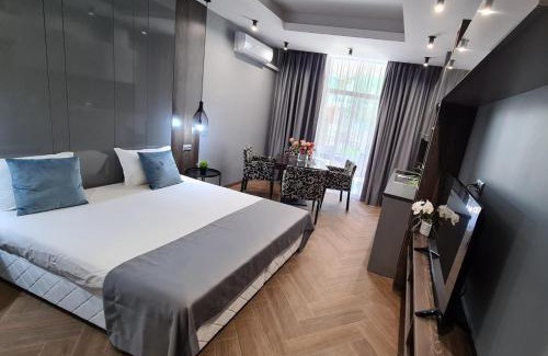 Old Town Hotel | Central Plaza