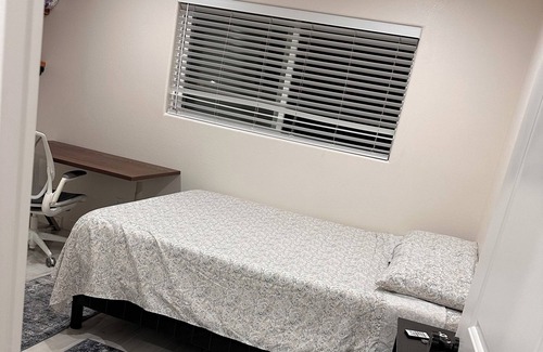 Simi Valley Casa | Central room in Simi Valley 3 minutes driving from RevolutionChurch