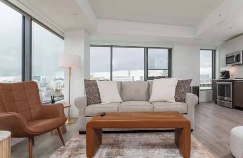 Central Square Apartamento | Central Square 2BR Condo near Harvard & MIT Spacious Gym & Work