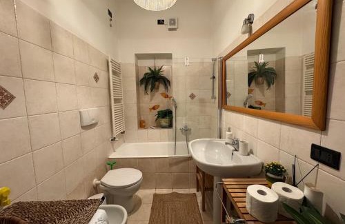 Abbadesse Apartamento | Central Station-Bosco Verticale Cozy & Elegant apt