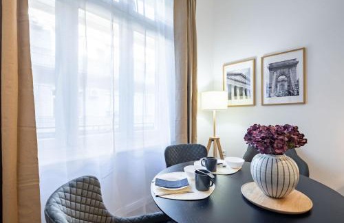 Szentimrevaros Apartamento | Central - Stylish - Easy Sleep