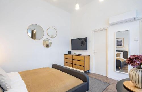 Szentimrevaros Apartamento | Central - Stylish - Easy Sleep