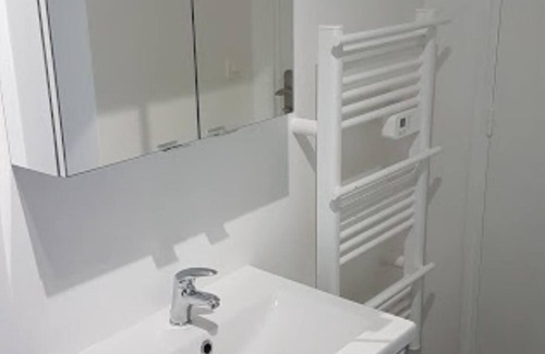 Saint-Paul-les-Dax Condominio | Central T1 apartment for cures and short stays - Private paking