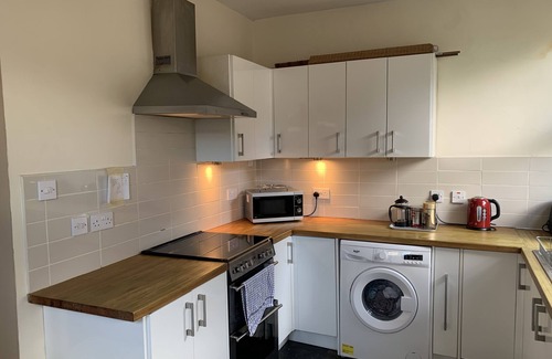 Liverpool Casa | Central to all Beatles attractions in heart of Woolton Village (free parking)