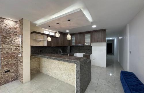 Barrio Urdesa Apartamento | Central Urdesa, Bálsamos 920