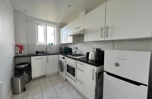 Wimbledon Apartamento | Central Wimbledon Apartment with Parking