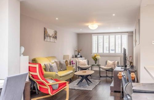 Windsor Casa | Central Windsor, 5 mins to Legoland, Driveway