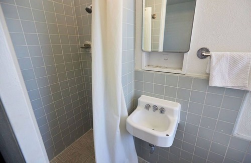 Ala Moana Hotel | Central YMCA Residences