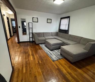 Johnson City Casa | Centralized Modern Home in Johnson City