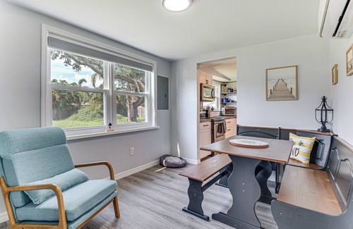 Merritt Island Cabaña | Centrally Located Merritt Island Cottage w/ Deck!