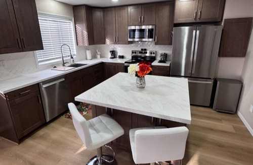 Bismarck Casa | Centrally Located 2 King Bed 2 Bath