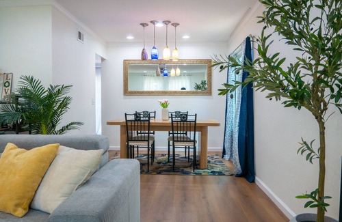 Northside Casa | Centrally located 3-bedroom house in San Jose with WiFi, AC