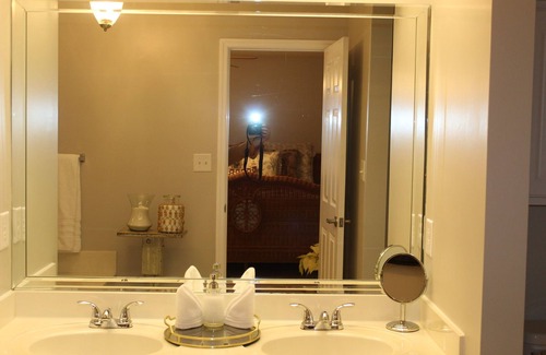 Gallatin Casa | Centrally located/30min from Nashville/Outdoor pool, game room and theater room.