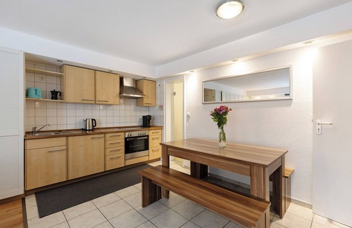 Charlottenburg-Wilmersdorf Apartamento | Messe Apartment Berlin" que admite mascotas, con jardín, terraza y Wi-Fi