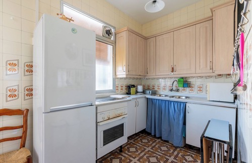 Los Remedios Apartamento | Apartamento céntrico en Sevilla (Triana - Los Remedios) con WiFi, AC y Parking