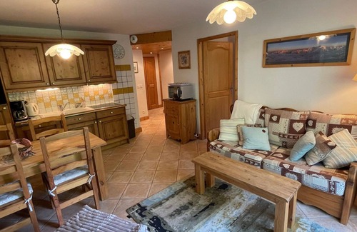 Samoens Apartamento | Apartamento de 3 habitaciones en el corazón de Samoëns, cerca de comercios y ski-bus